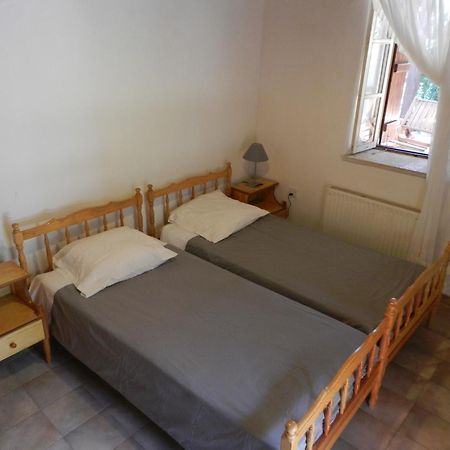 Liakoto Pension Panayia Buitenkant foto