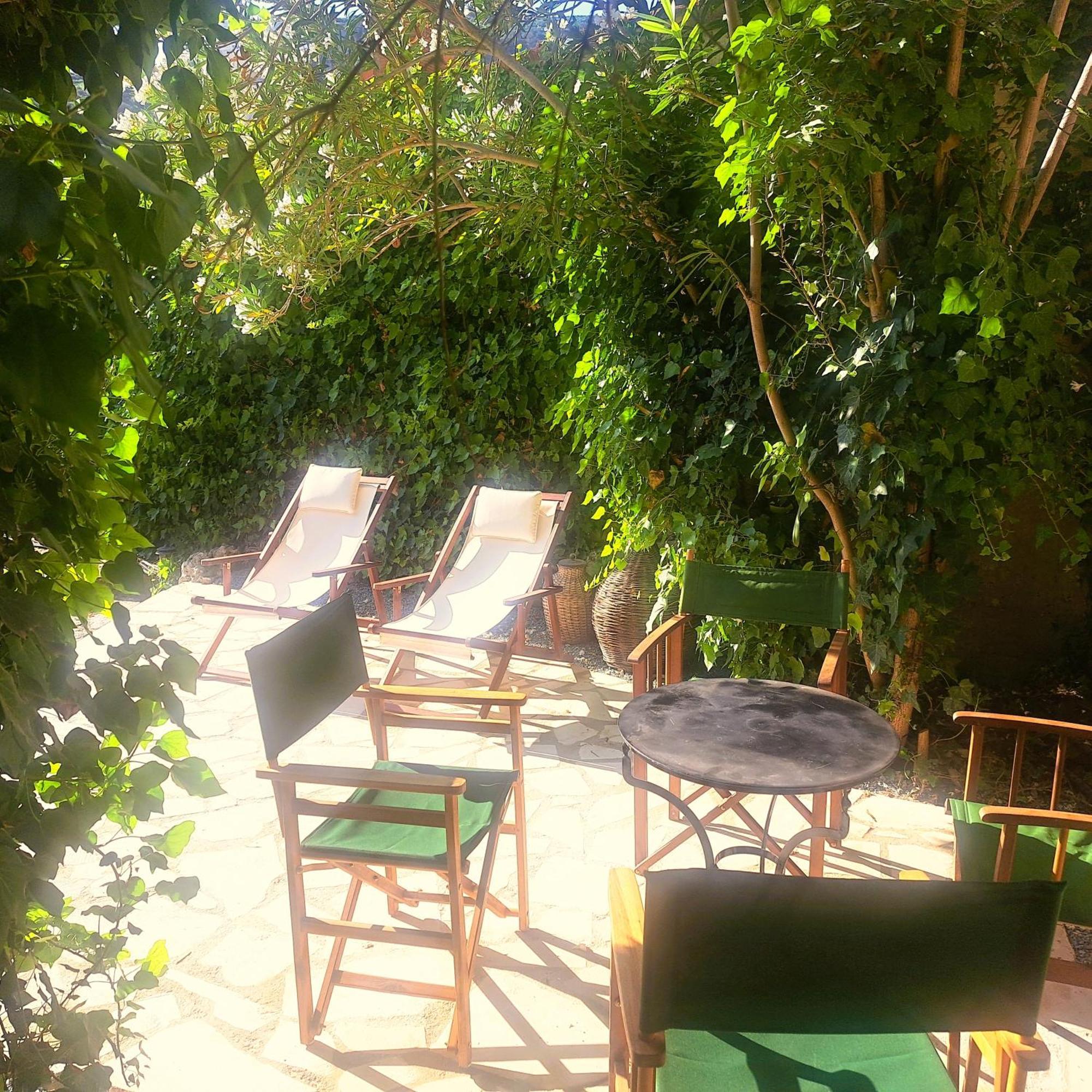 Liakoto Pension Panayia Buitenkant foto